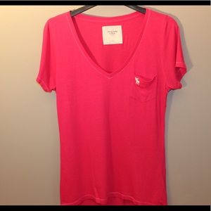 ABERCROMBIE & FITCH POCKET TEE
